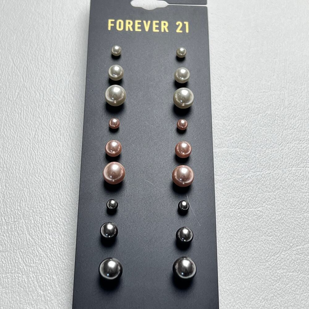 Forever 21 Multi Pack Earrings Different Color Stud Accessory Earring Set